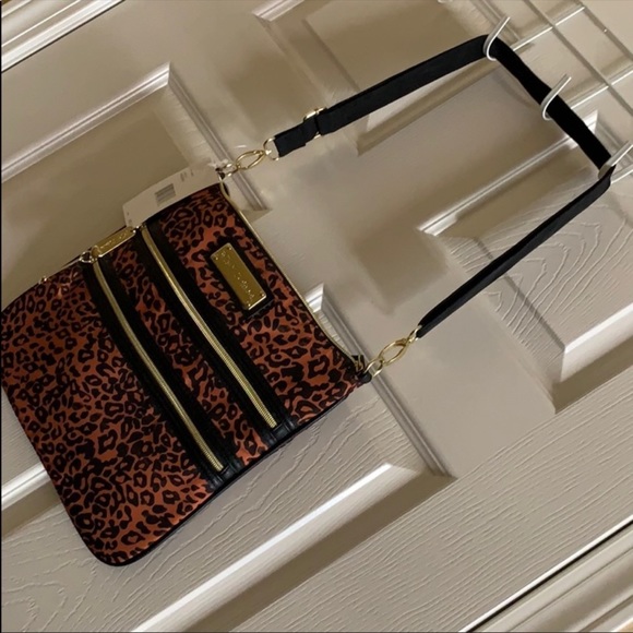 Betsey Johnson Handbags - Betsey Johnson crossbody